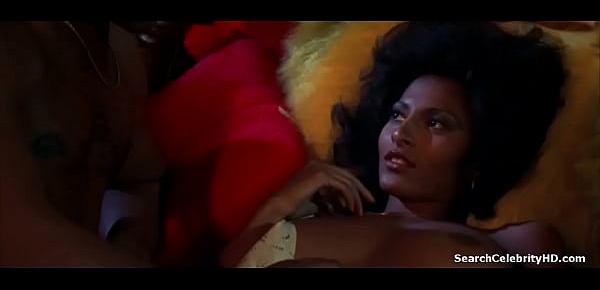  Pam Grier in Bucktown (1975)